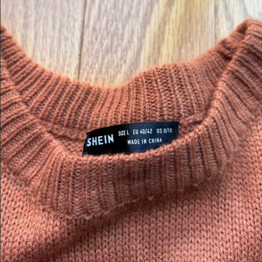 Tan Flower Sweater - Picture 5 of 5